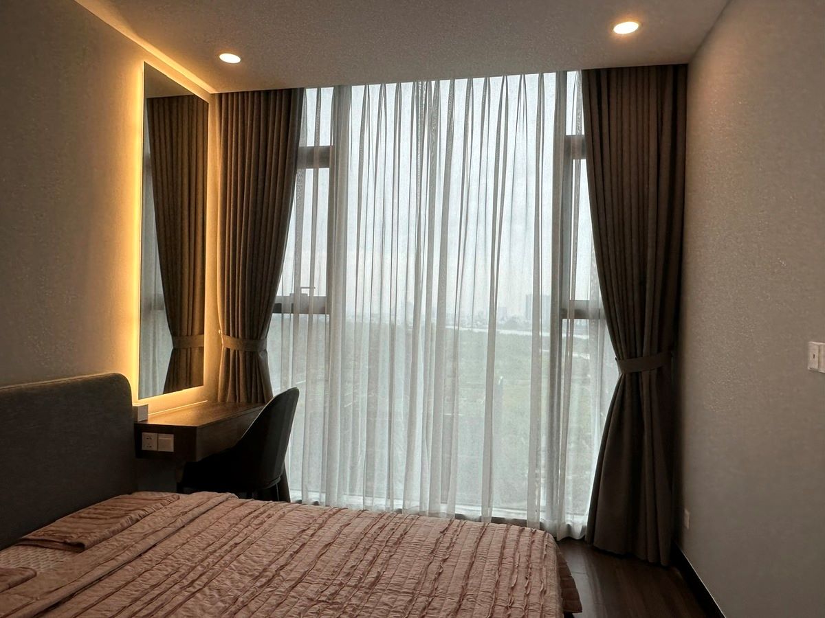 Phòng ngủ được thiết kế đơn giản